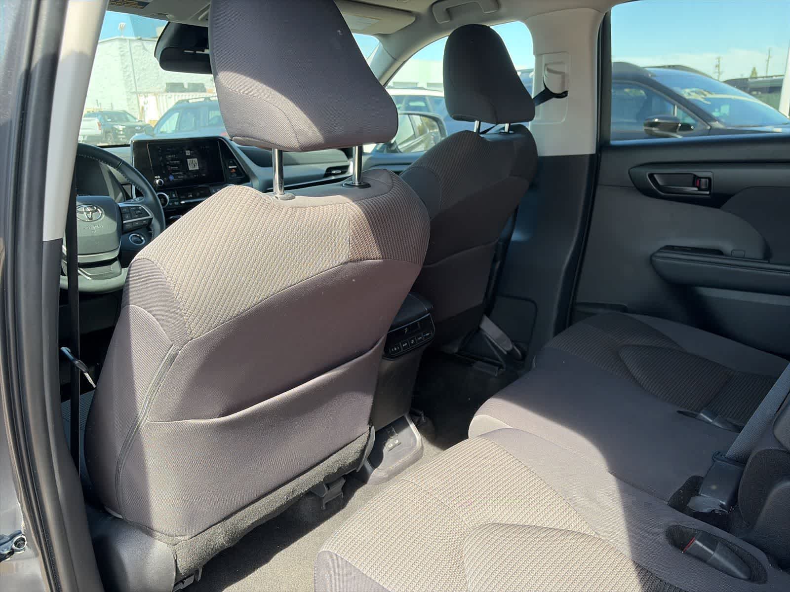 Thumbnail: 2025 Toyota Highlander - 22