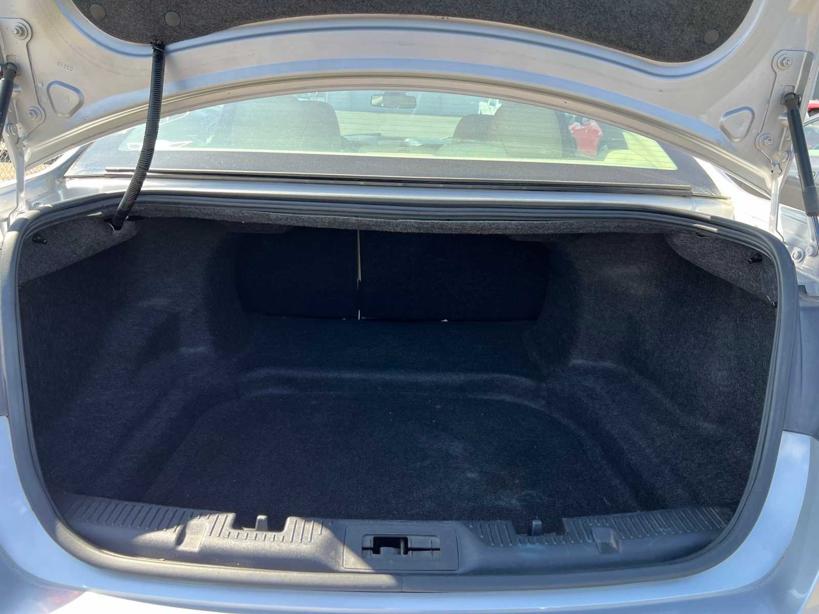 Thumbnail: 2019 Ford Taurus - 8