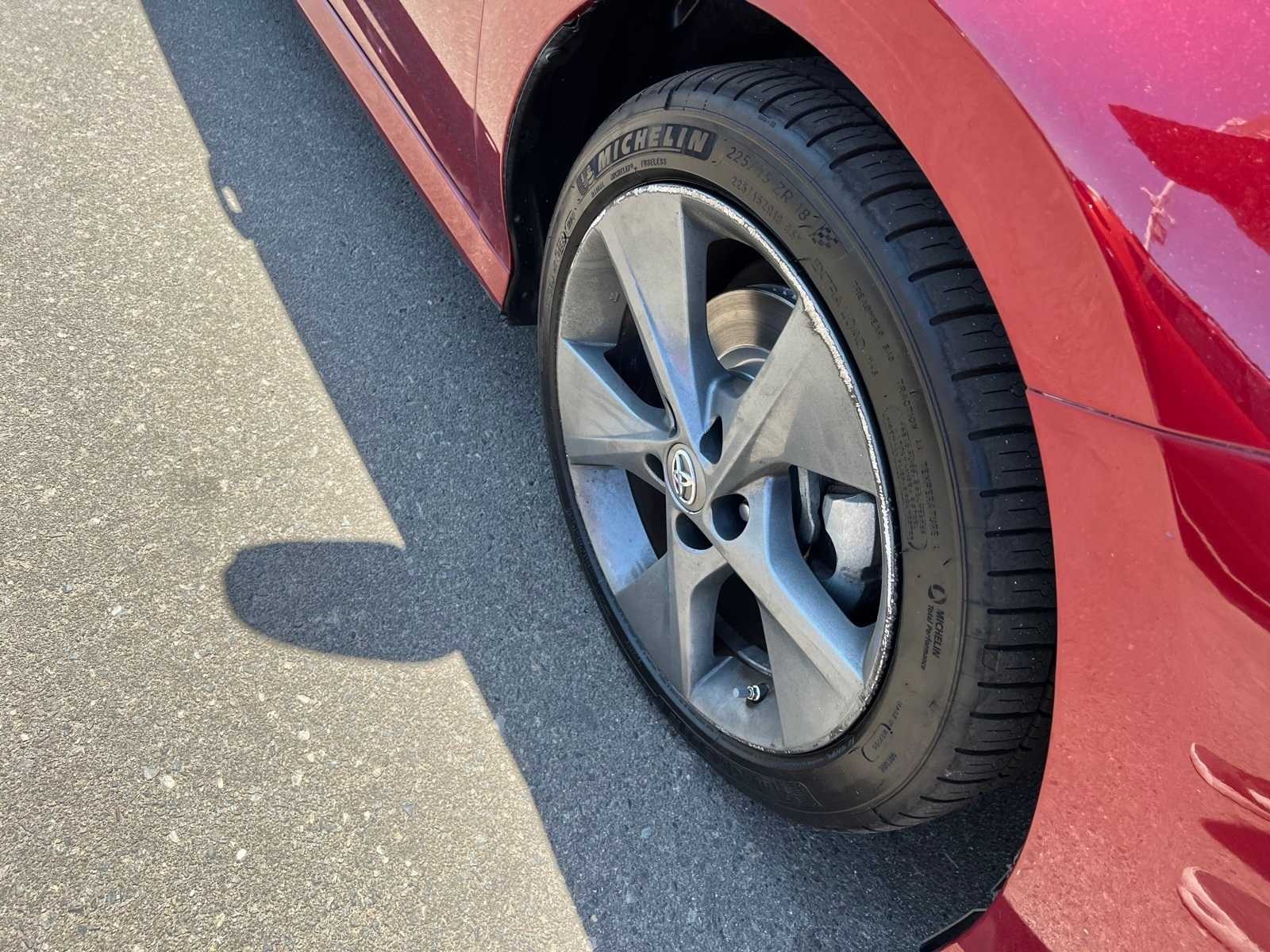Thumbnail: 2019 Toyota Camry - 23