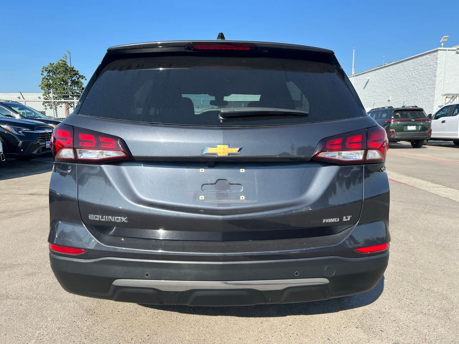 Thumbnail: 2022 Chevrolet Equinox - 4