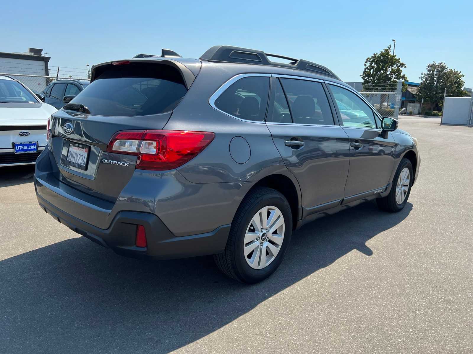 Thumbnail: 2018 Subaru Outback - 8