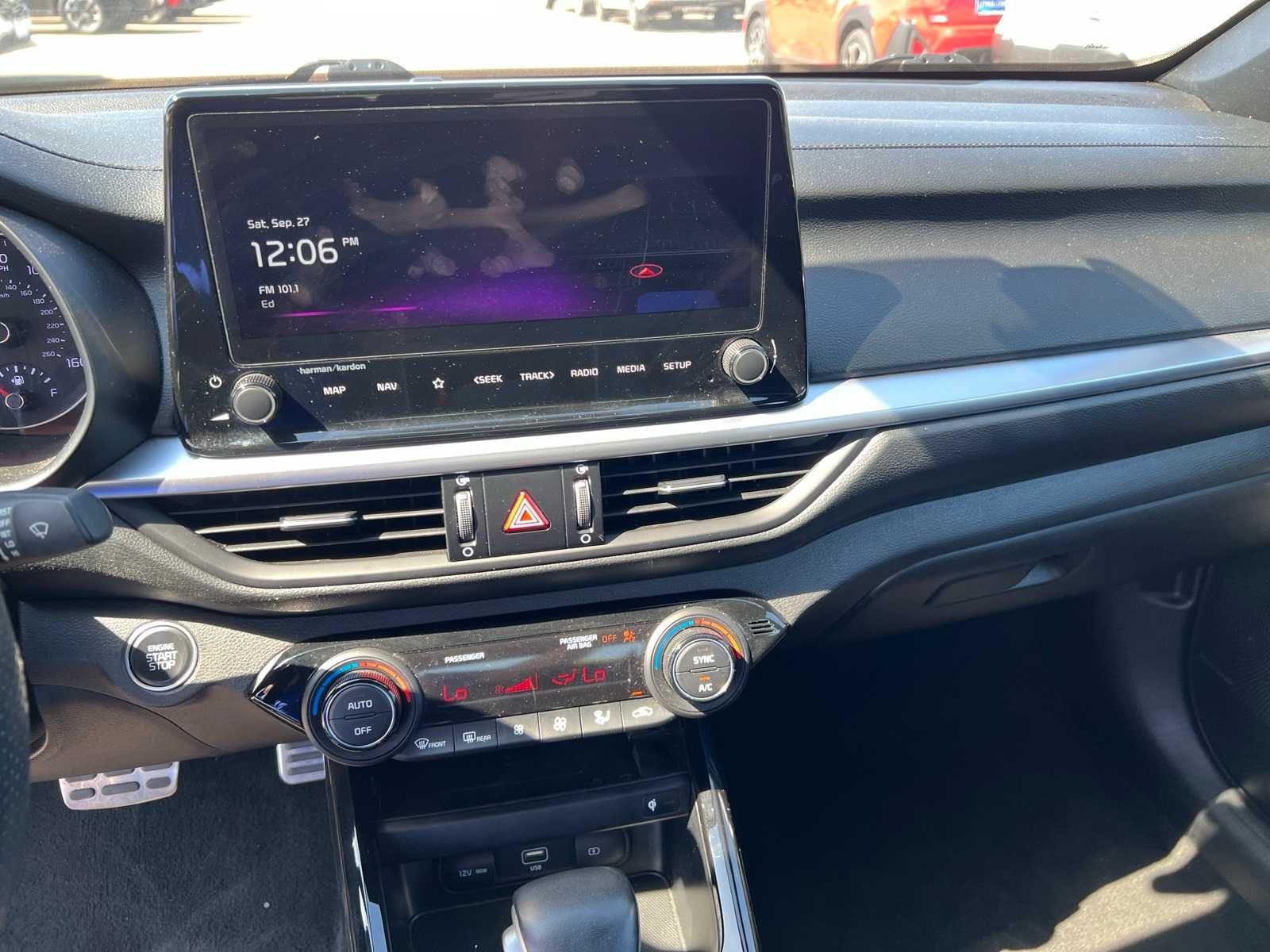 Thumbnail: 2023 Kia Forte - 31