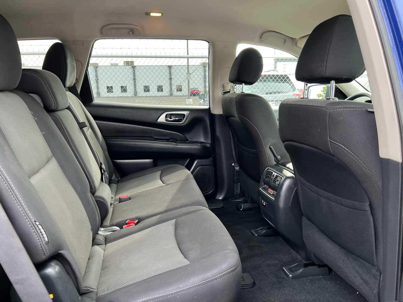 Thumbnail: 2020 Nissan Pathfinder - 22