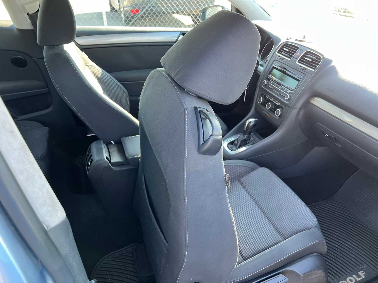 Thumbnail: 2012 Volkswagen Golf - 20