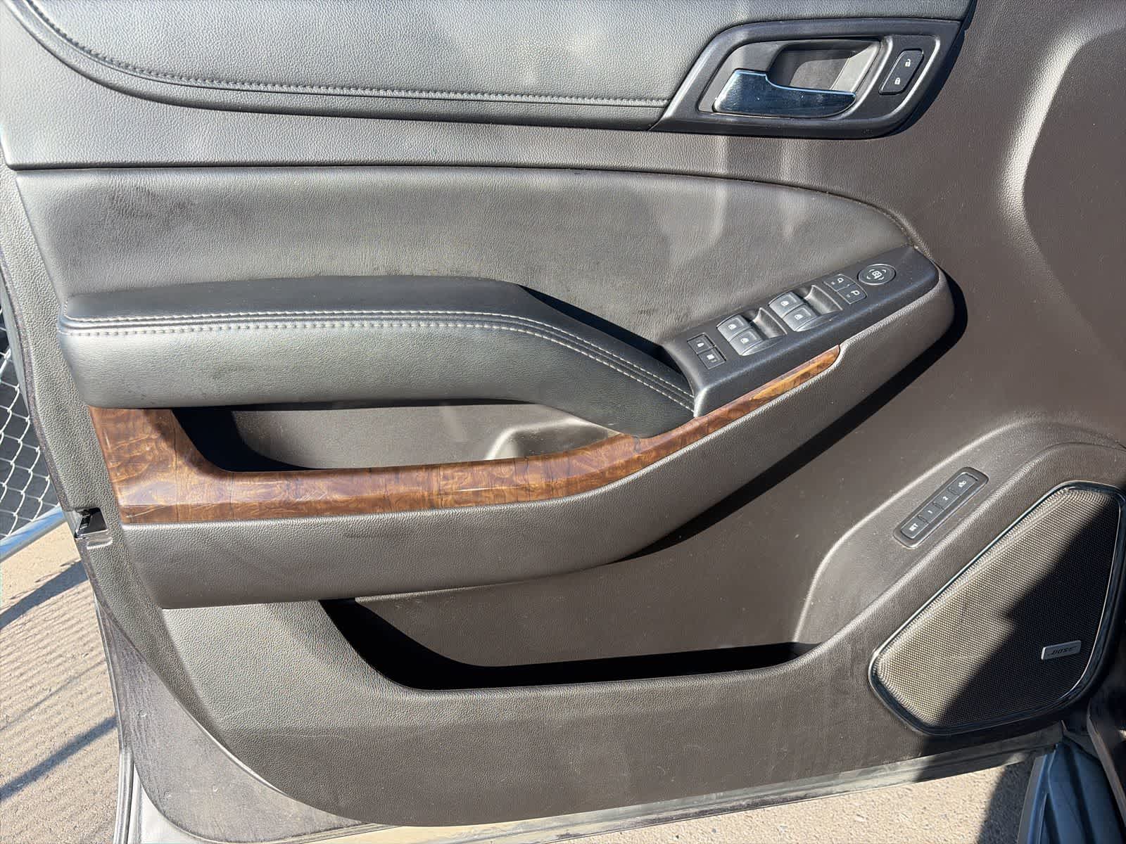 Thumbnail: 2017 Chevrolet Suburban - 25