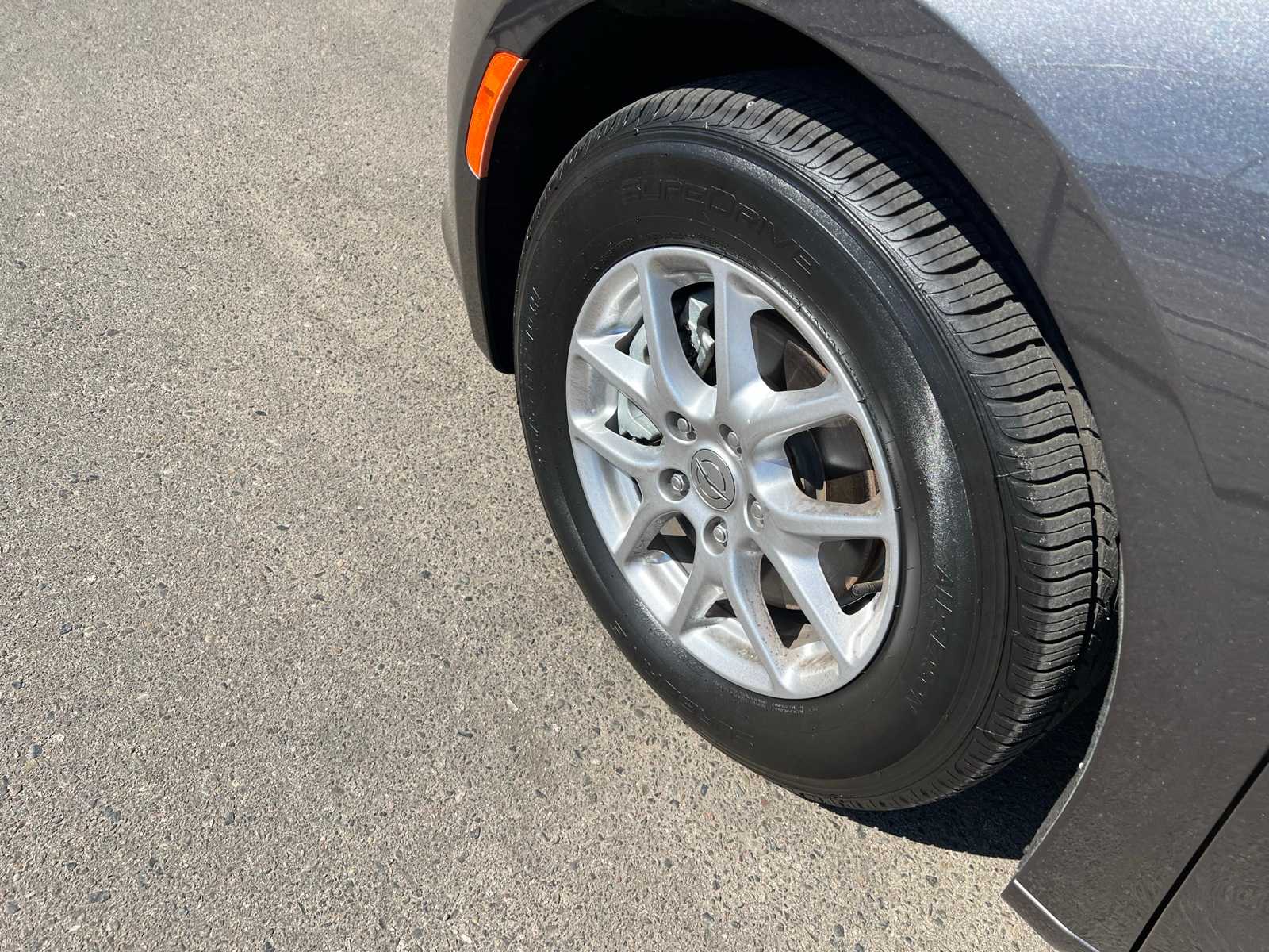 Thumbnail: 2023 Chrysler Voyager - 12