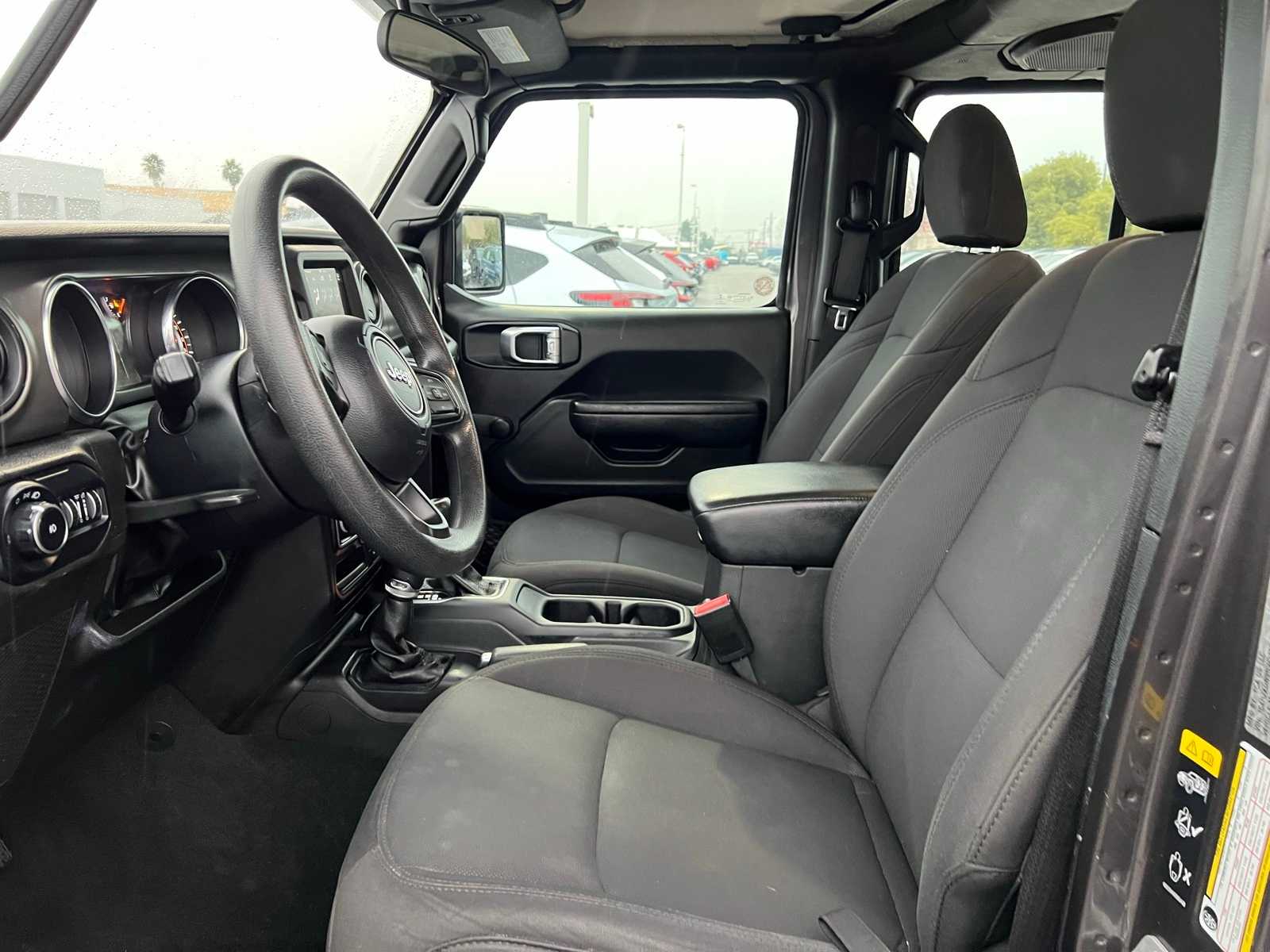 Thumbnail: 2022 Jeep Wrangler - 12