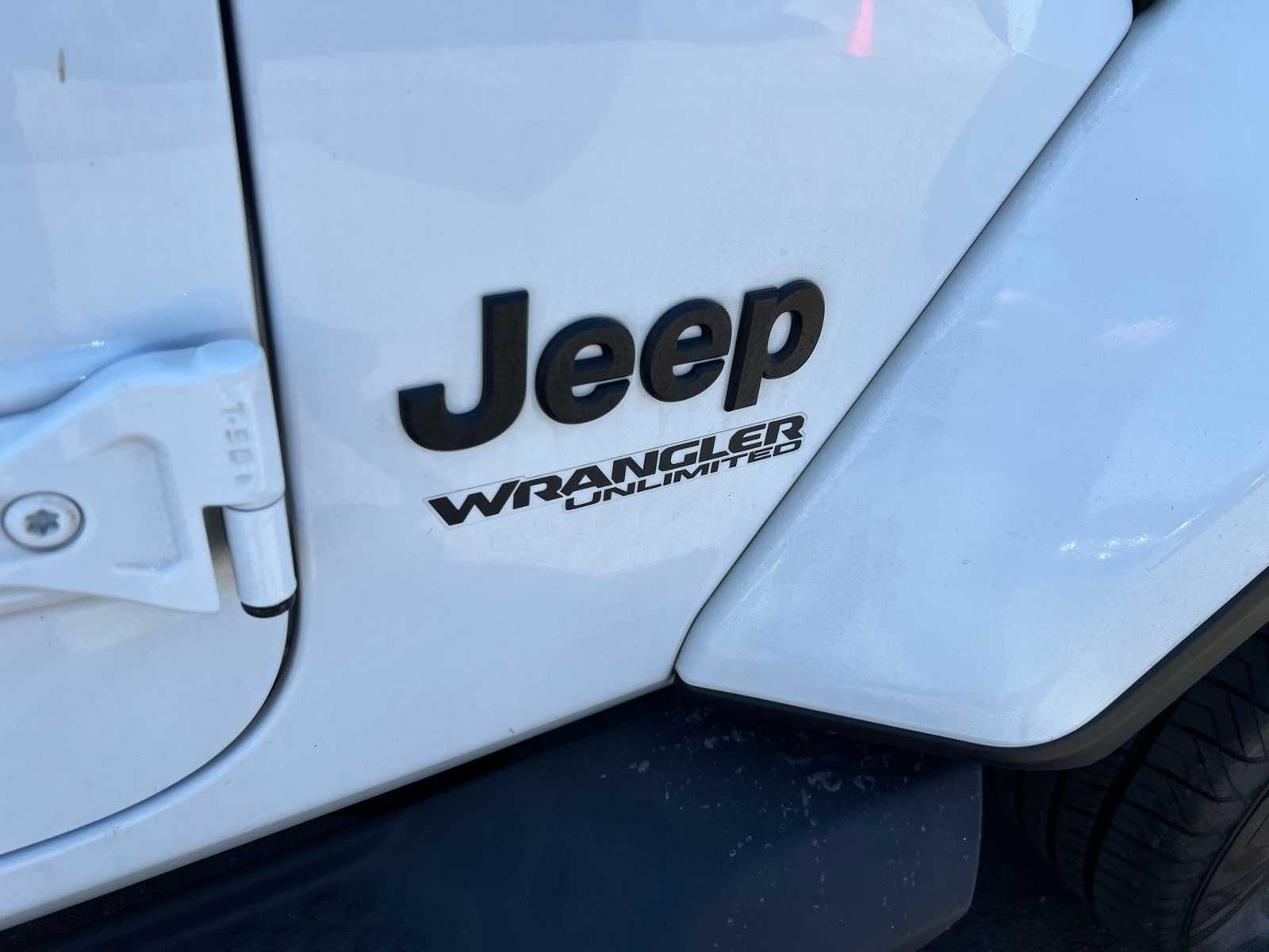 Thumbnail: 2021 Jeep Wrangler - 9