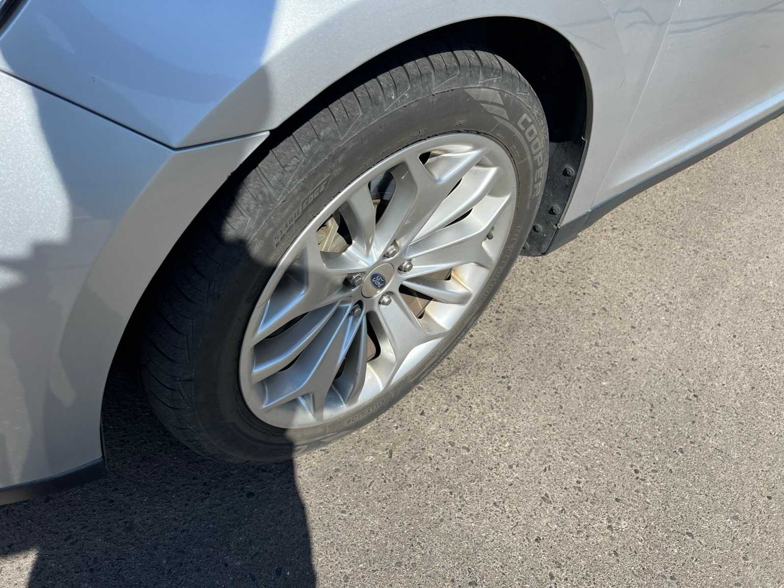 Thumbnail: 2019 Ford Taurus - 13