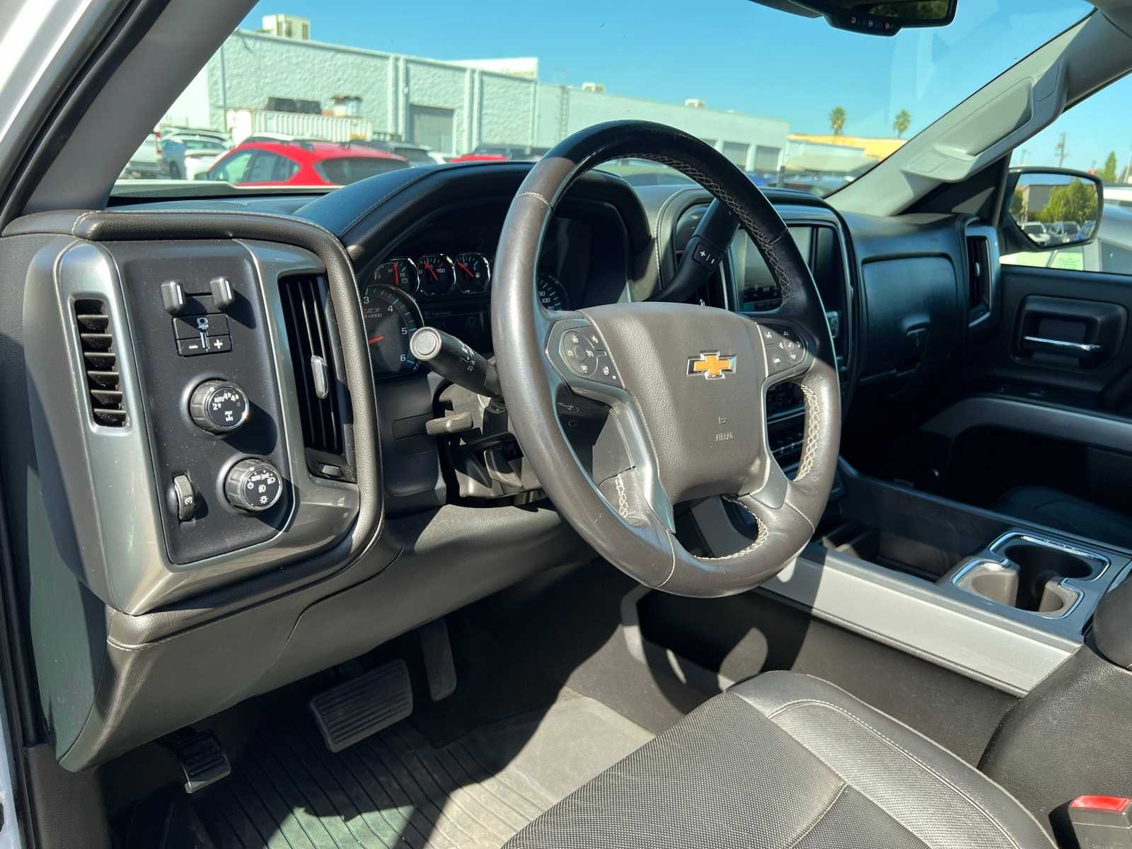 Thumbnail: 2018 Chevrolet Silverado 1500 - 12