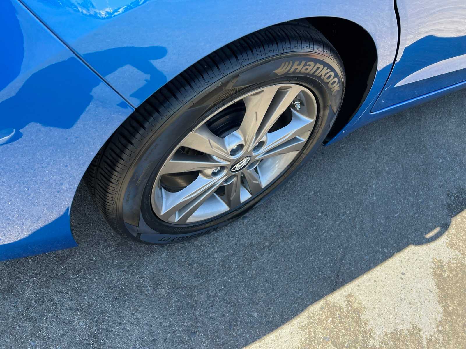 Thumbnail: 2017 Hyundai Elantra - 20