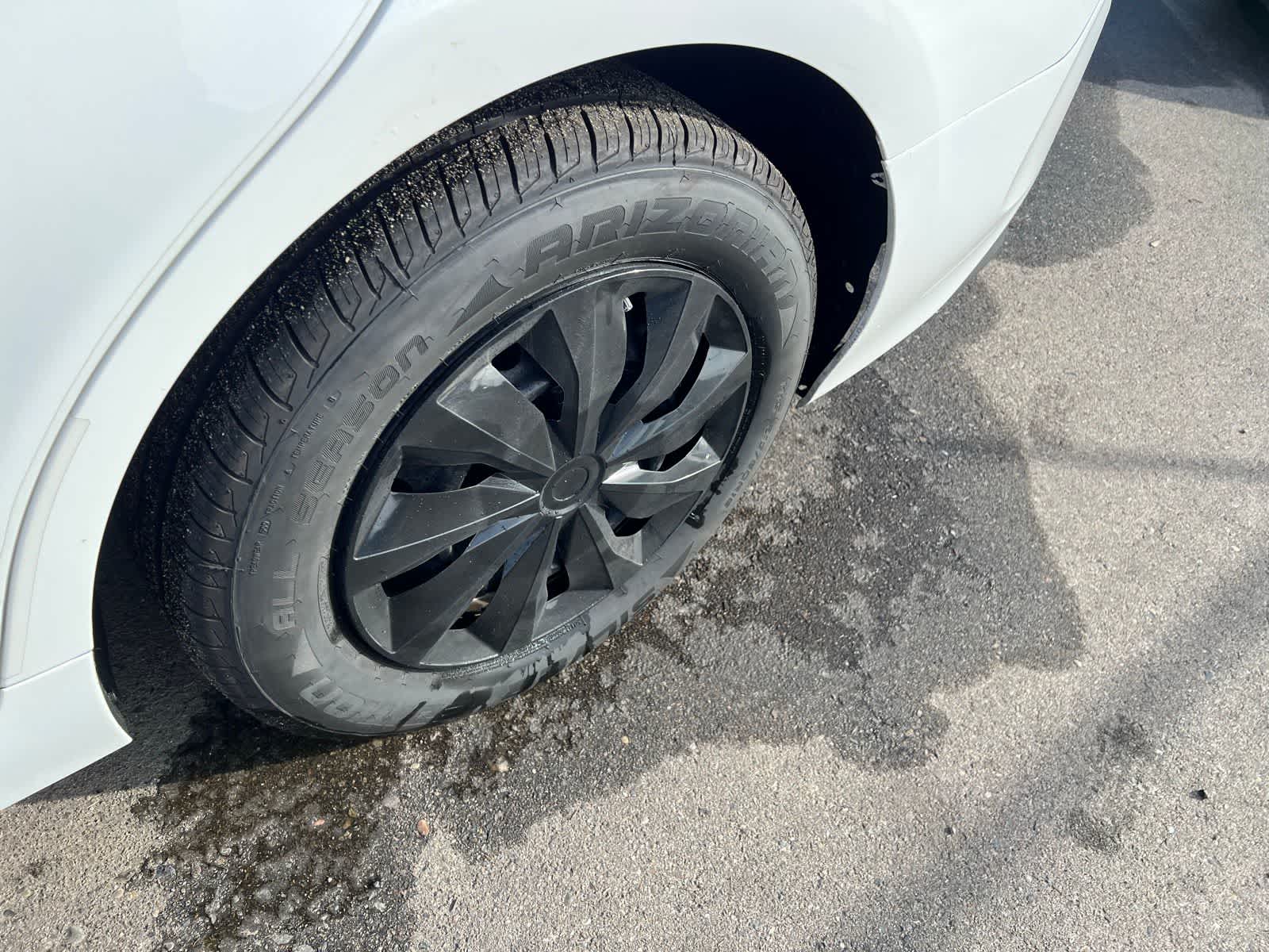 Thumbnail: 2022 Toyota Camry - 16