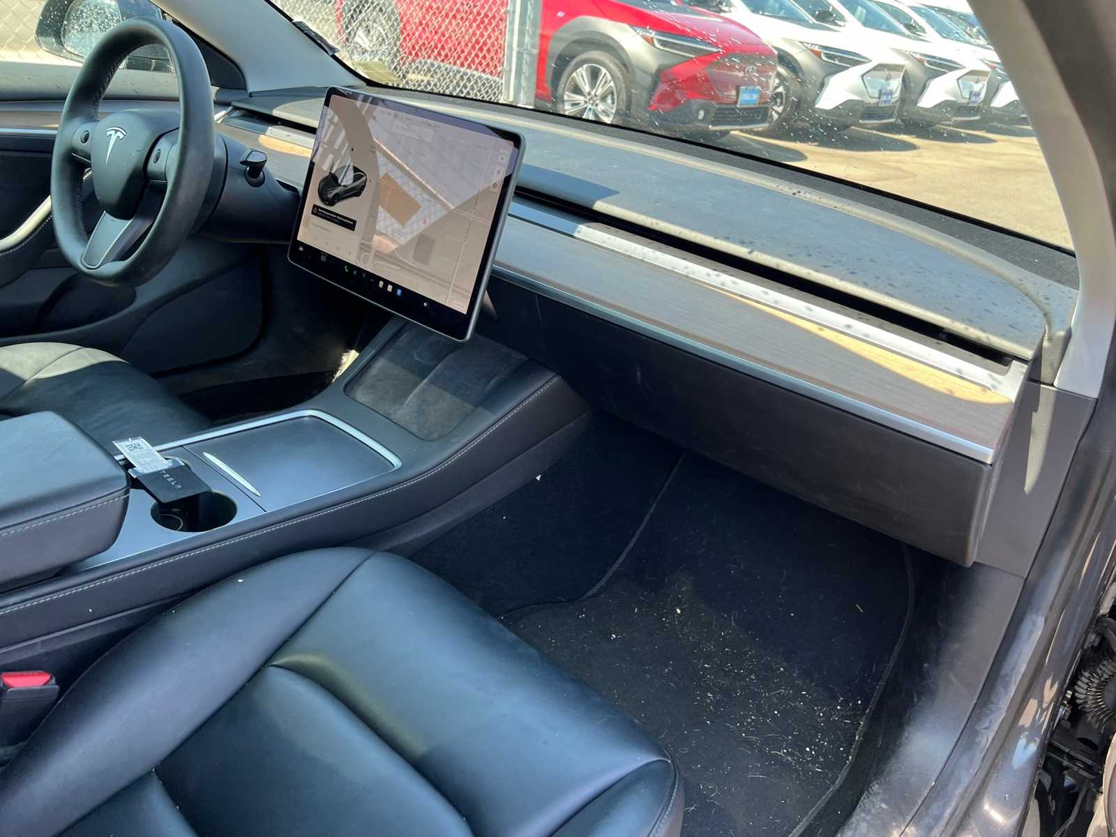 Thumbnail: 2021 Tesla Model 3 - 25