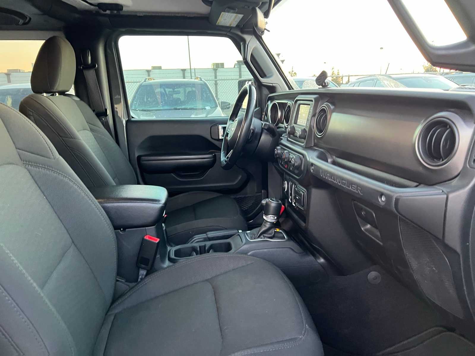 Thumbnail: 2020 Jeep Wrangler - 26