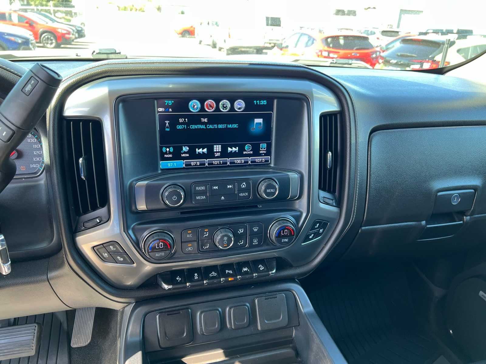 Thumbnail: 2018 Chevrolet Silverado 1500 - 29