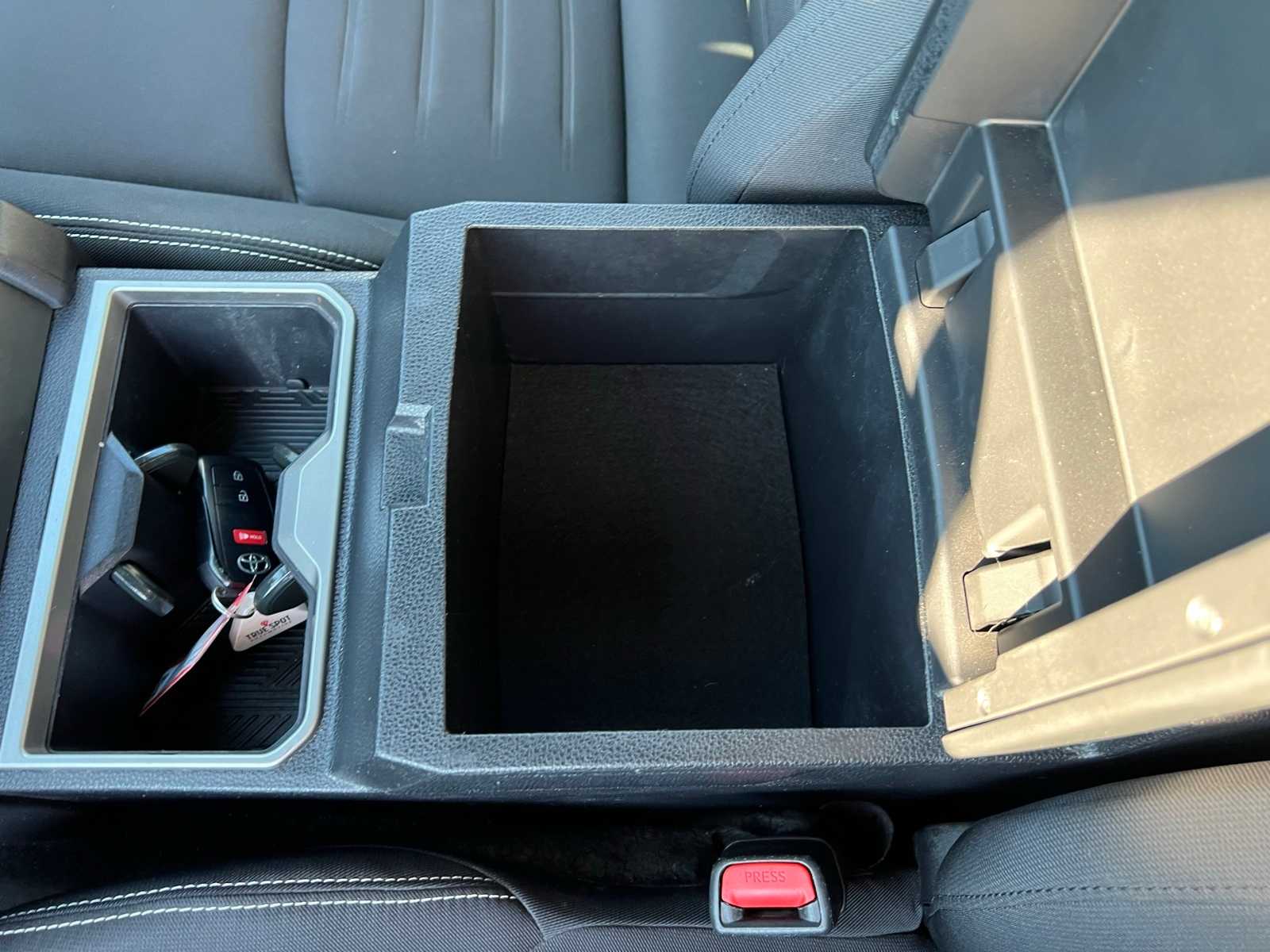 Thumbnail: 2024 Toyota Tacoma - 41