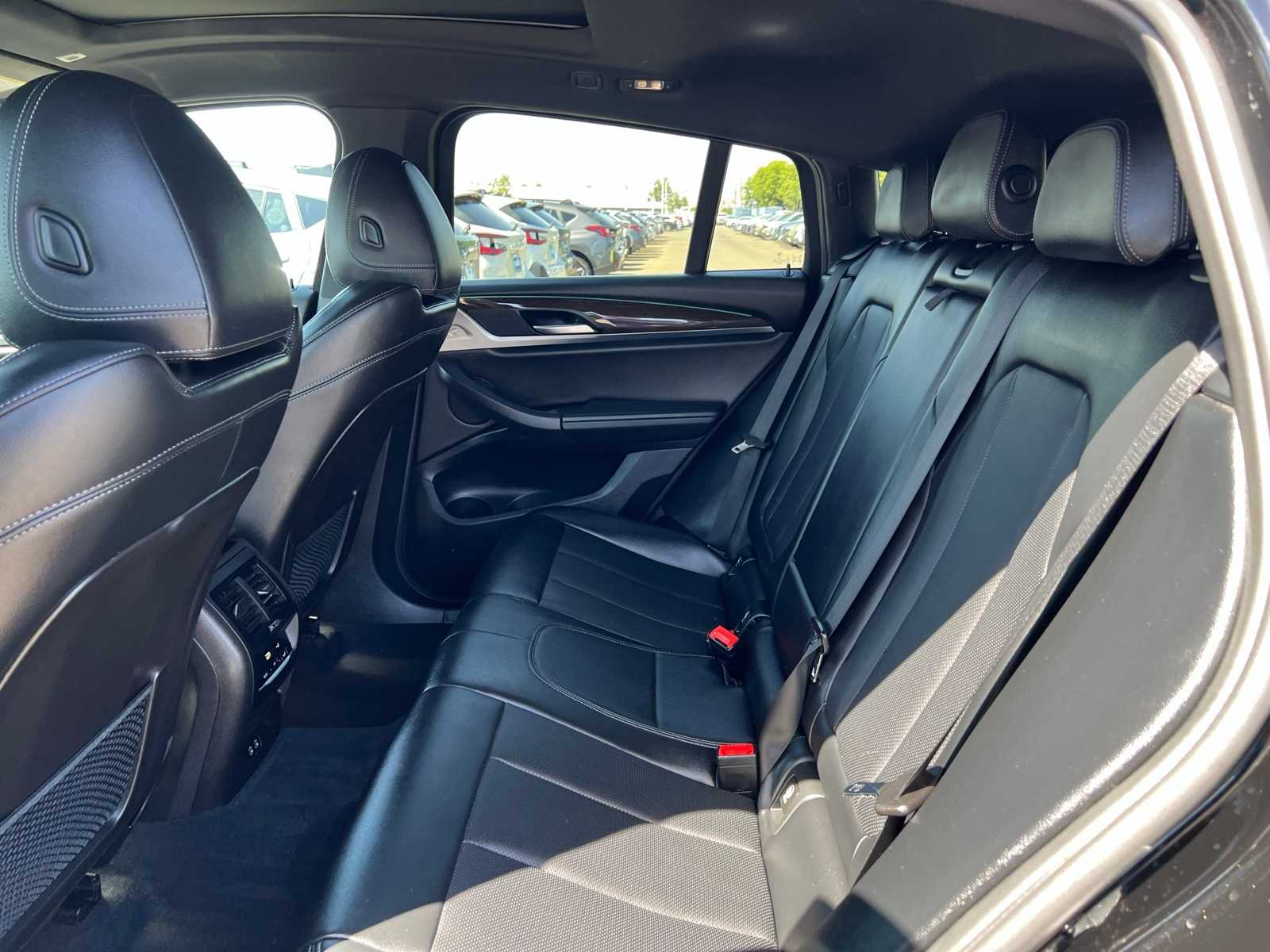 Thumbnail: 2023 BMW X4 - 19