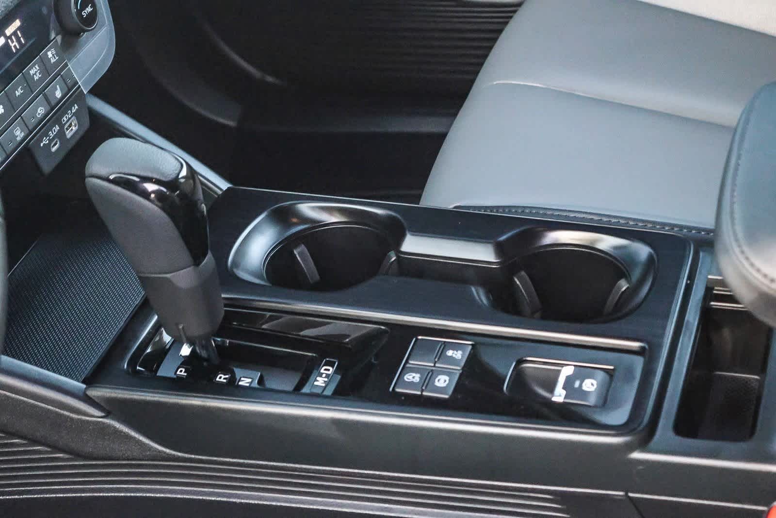 Thumbnail: 2026 Subaru Outback - 19