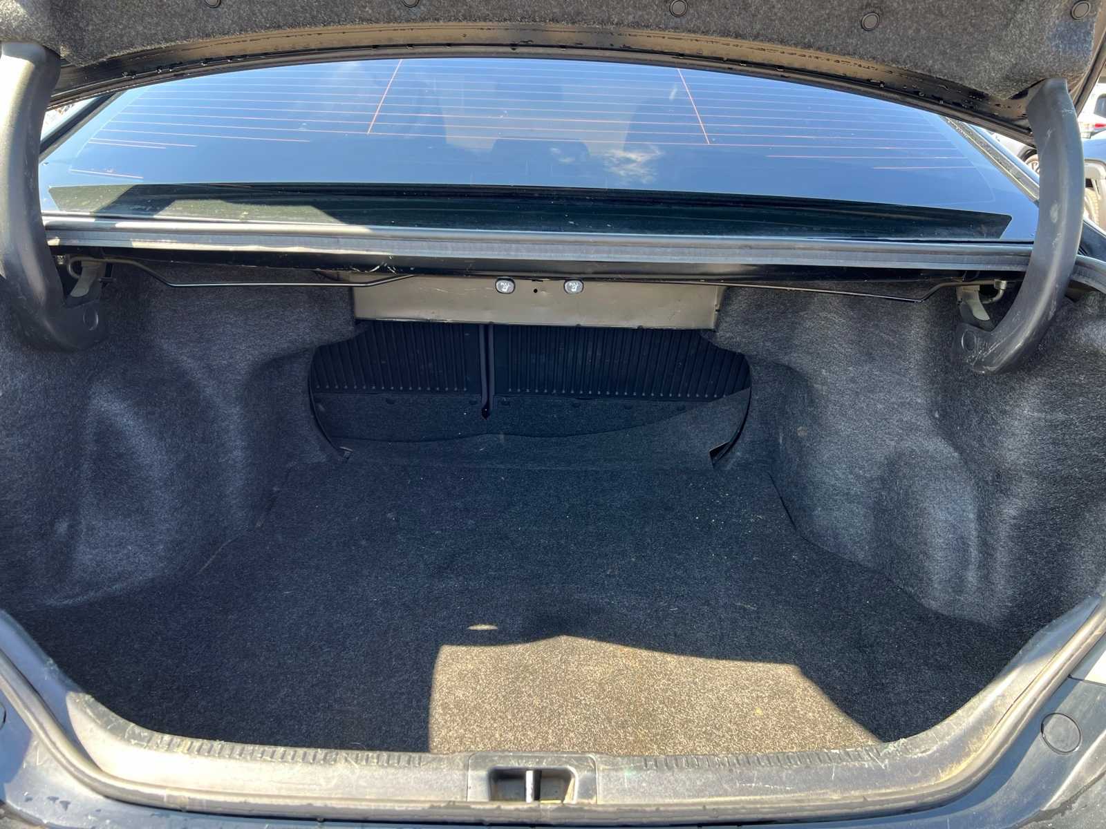 Thumbnail: 2017 Toyota Camry - 8