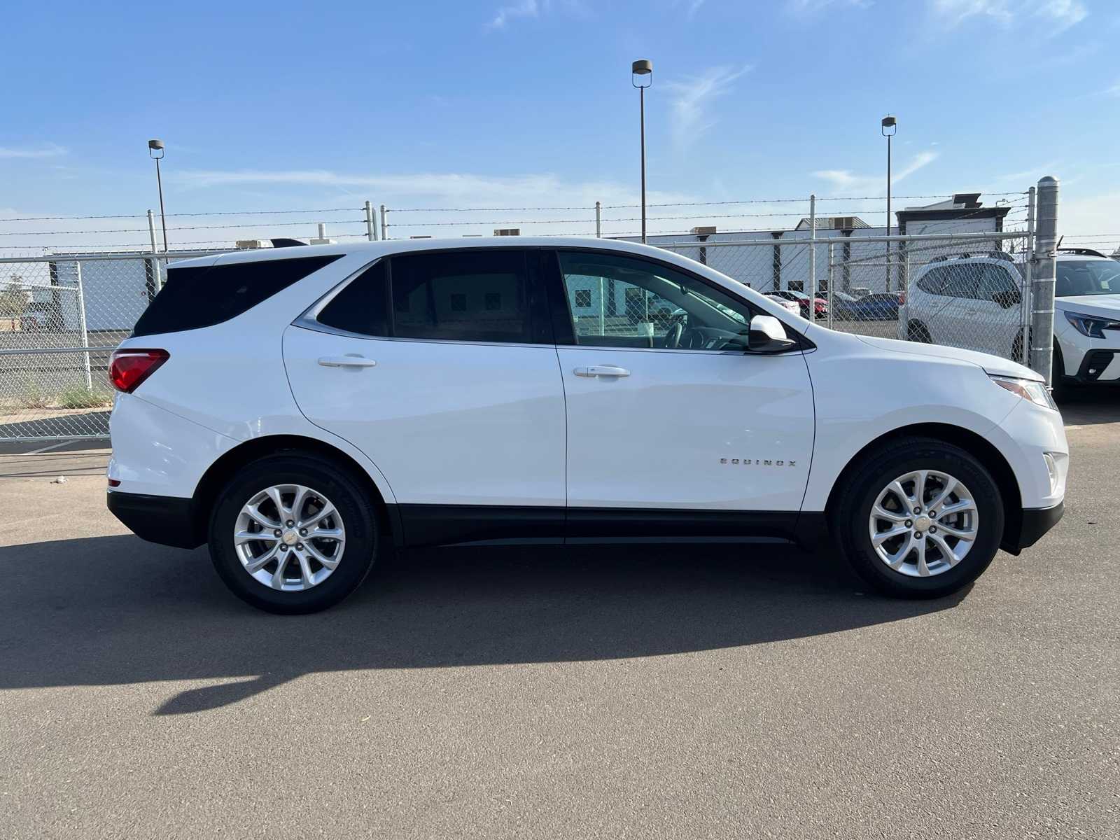 Thumbnail: 2020 Chevrolet Equinox - 10