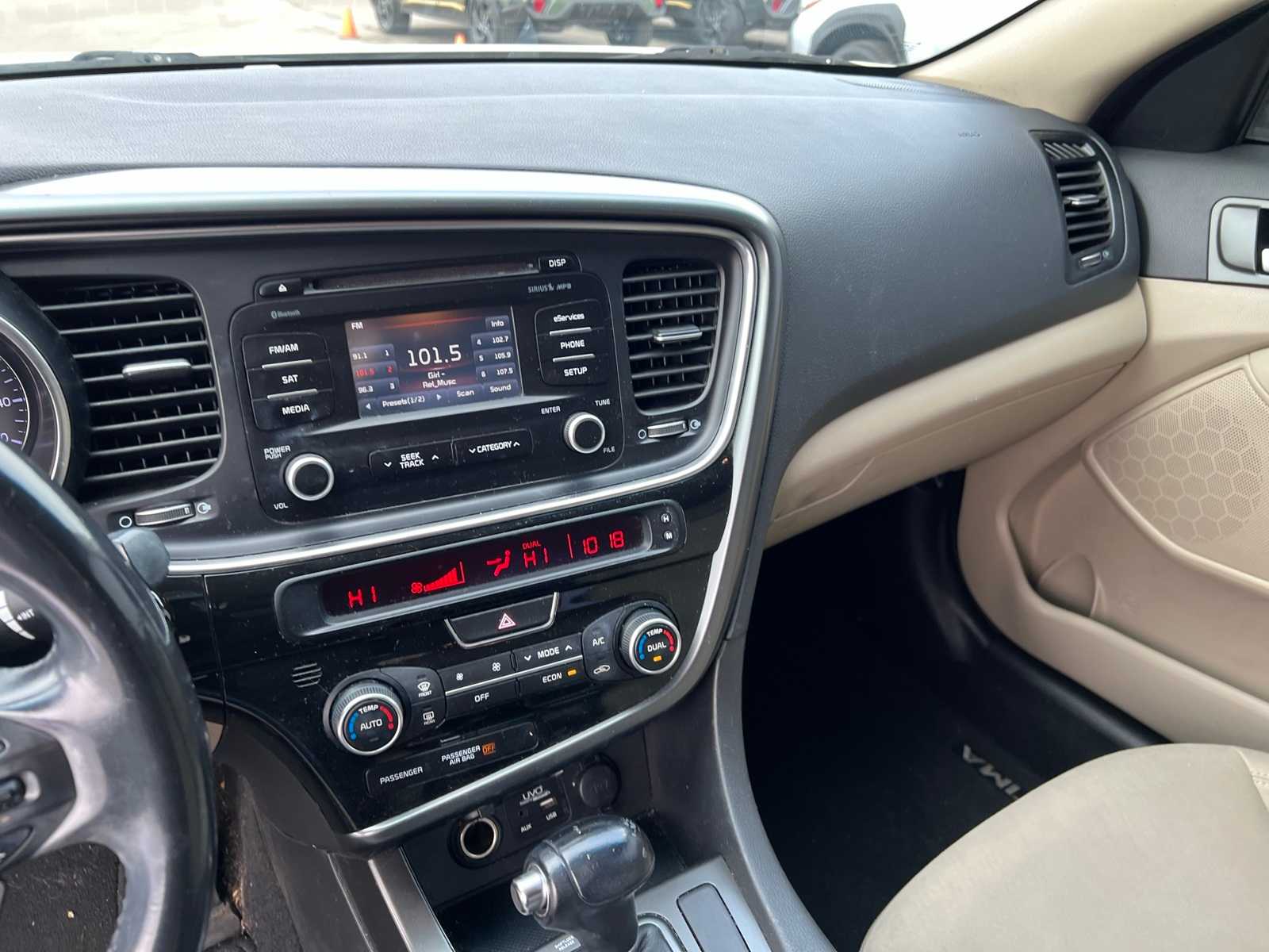 Thumbnail: 2016 Kia Optima - 31