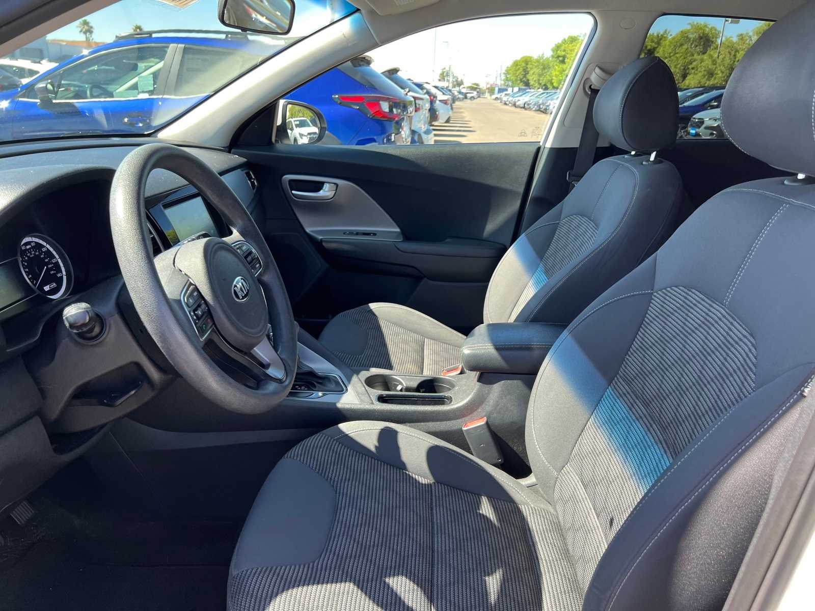 Thumbnail: 2018 Kia Niro - 15