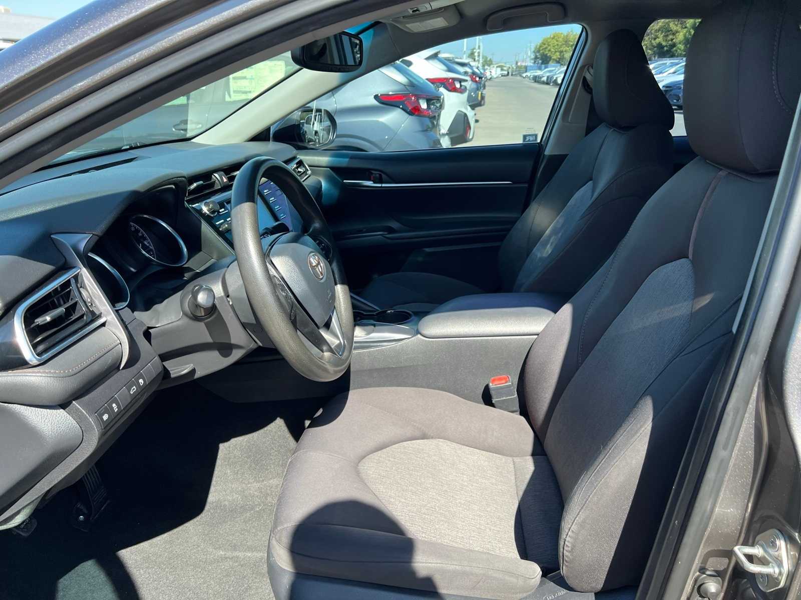 Thumbnail: 2018 Toyota Camry - 14