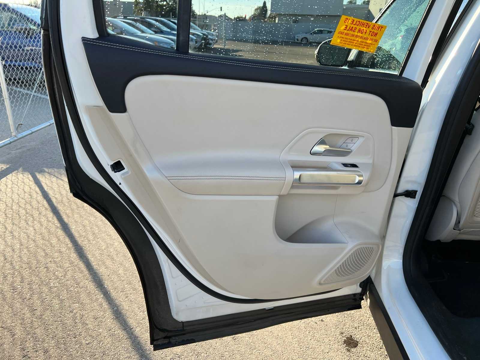 Thumbnail: 2020 Mercedes-Benz GLB - 19