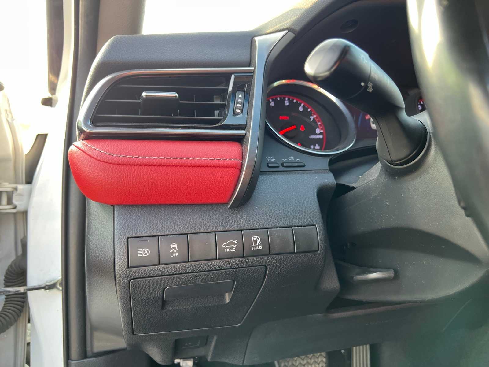 Thumbnail: 2020 Toyota Camry - 27