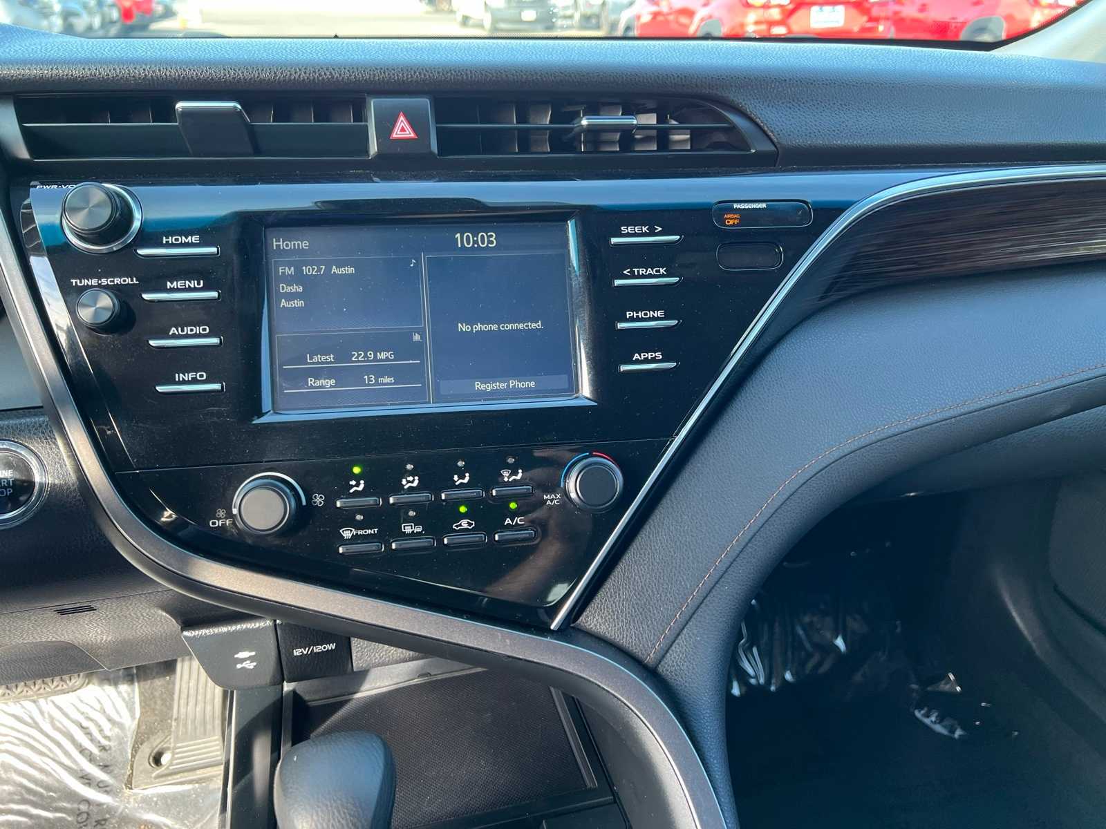 Thumbnail: 2018 Toyota Camry - 30