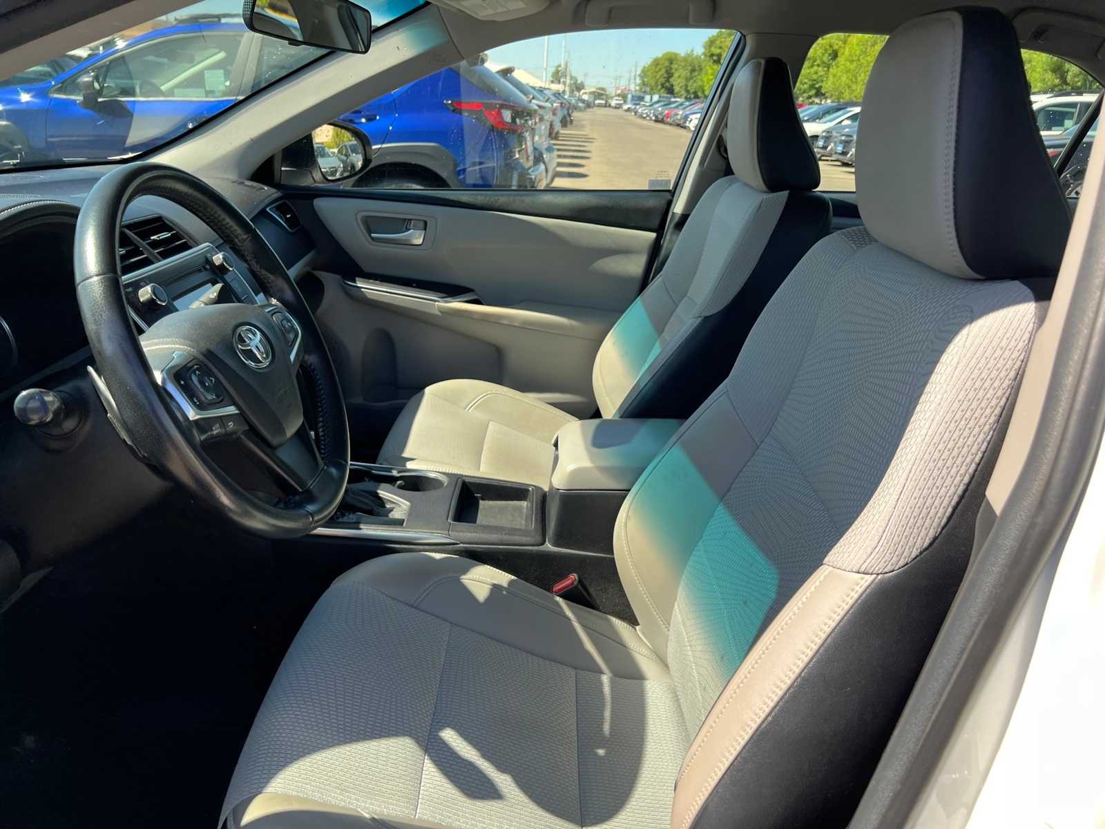 Thumbnail: 2016 Toyota Camry - 15