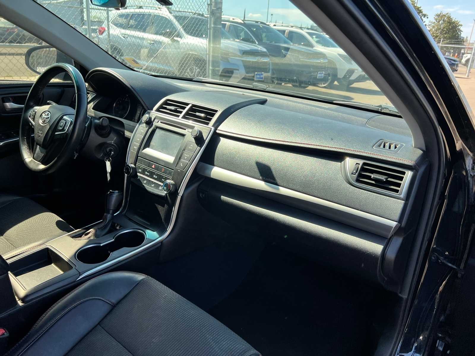 Thumbnail: 2017 Toyota Camry - 26