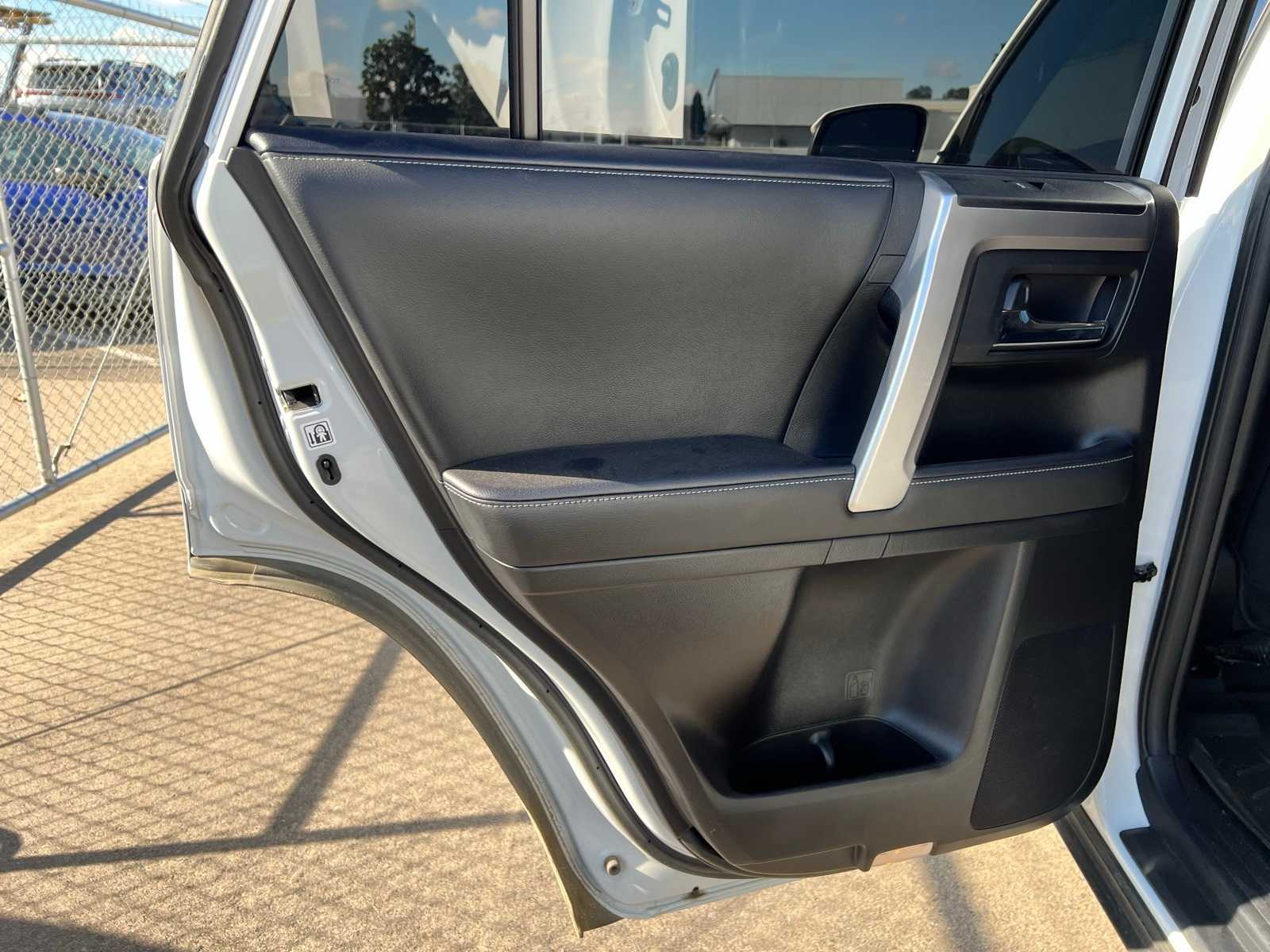 Thumbnail: 2024 Toyota 4Runner - 18