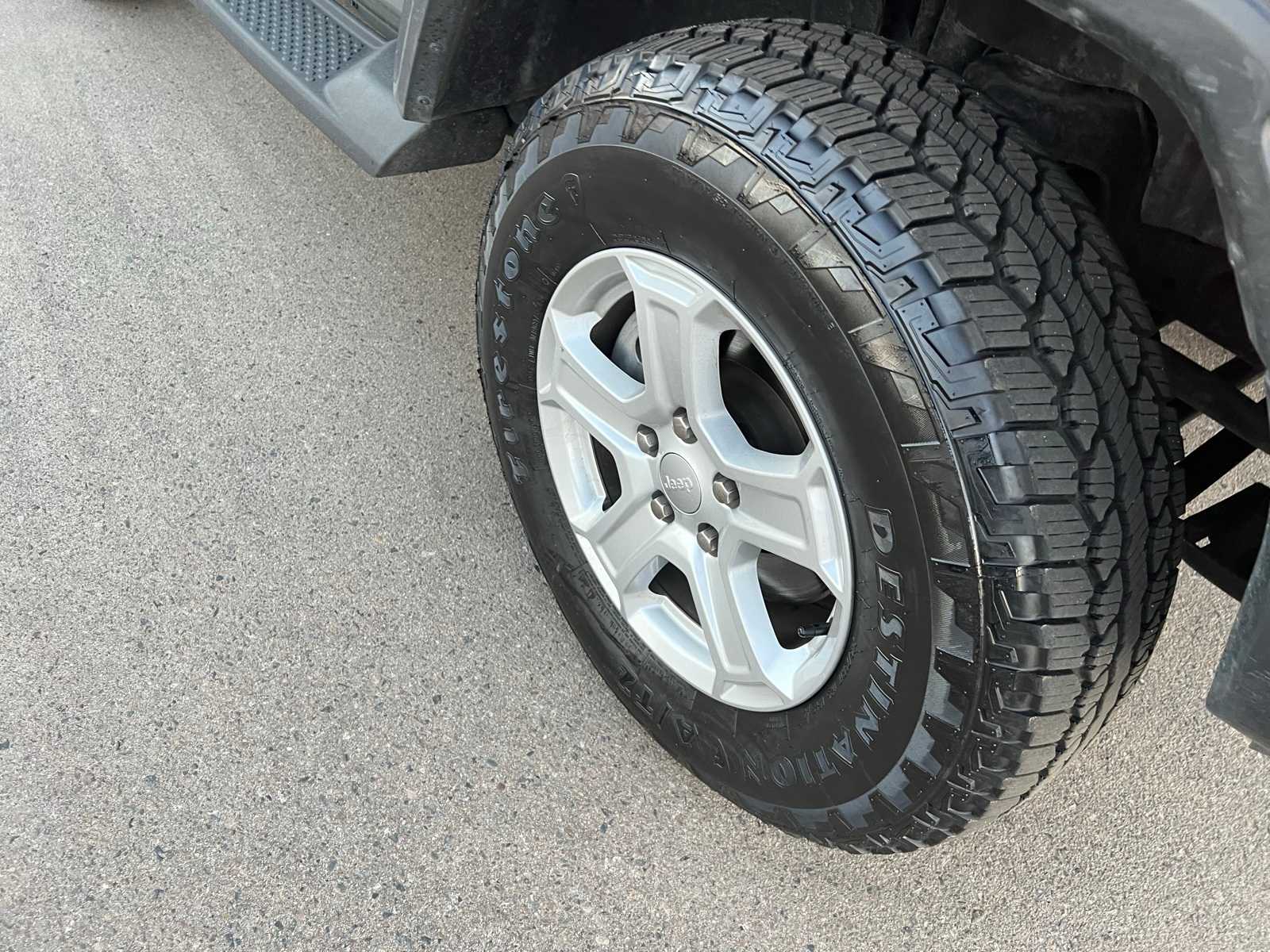 Thumbnail: 2020 Jeep Wrangler - 24