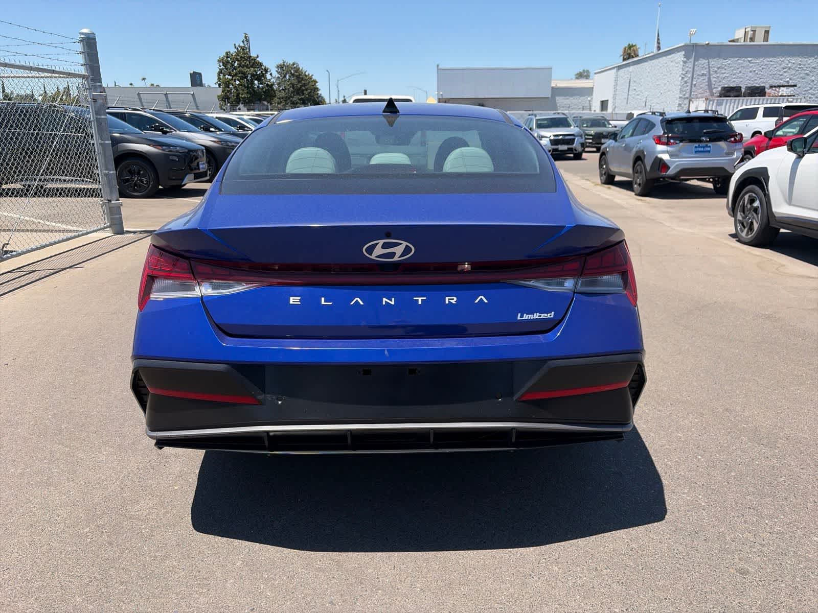 Thumbnail: 2024 Hyundai Elantra - 4