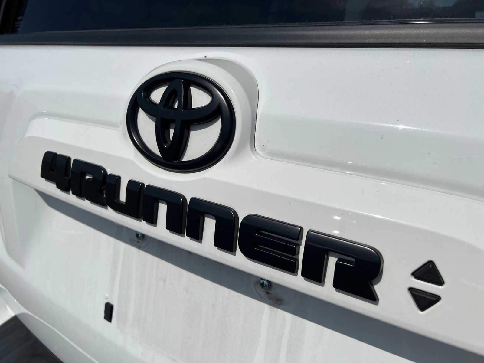 Thumbnail: 2022 Toyota 4Runner - 5