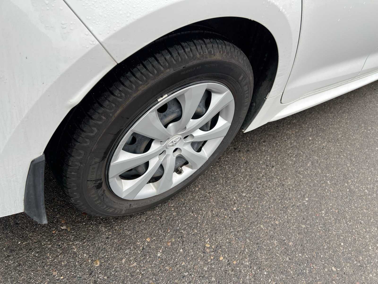 Thumbnail: 2023 Toyota Corolla - 21