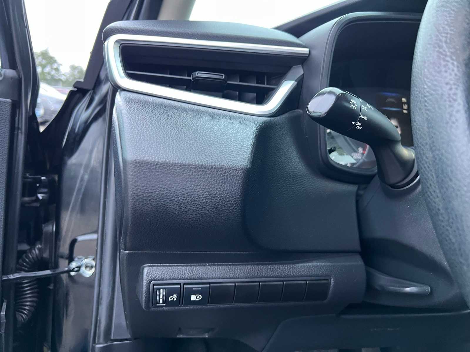 Thumbnail: 2023 Toyota Corolla - 33