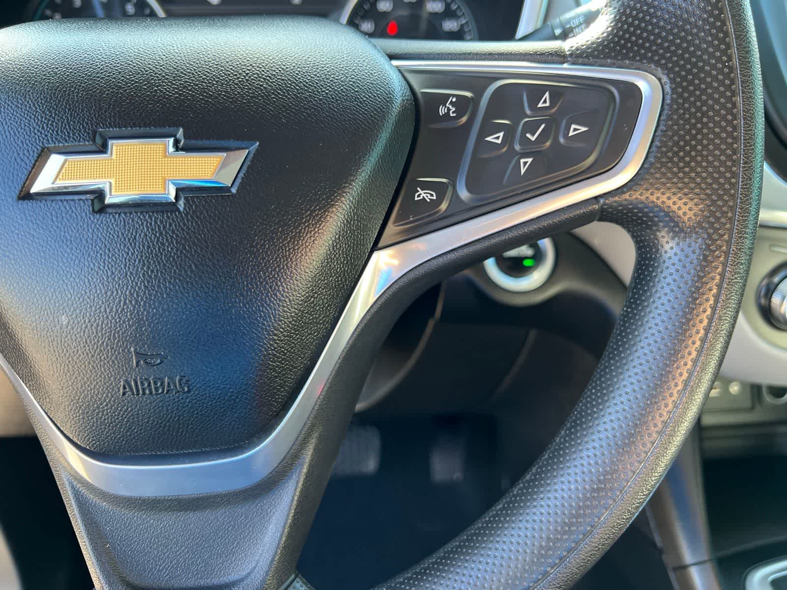 Thumbnail: 2022 Chevrolet Equinox - 36