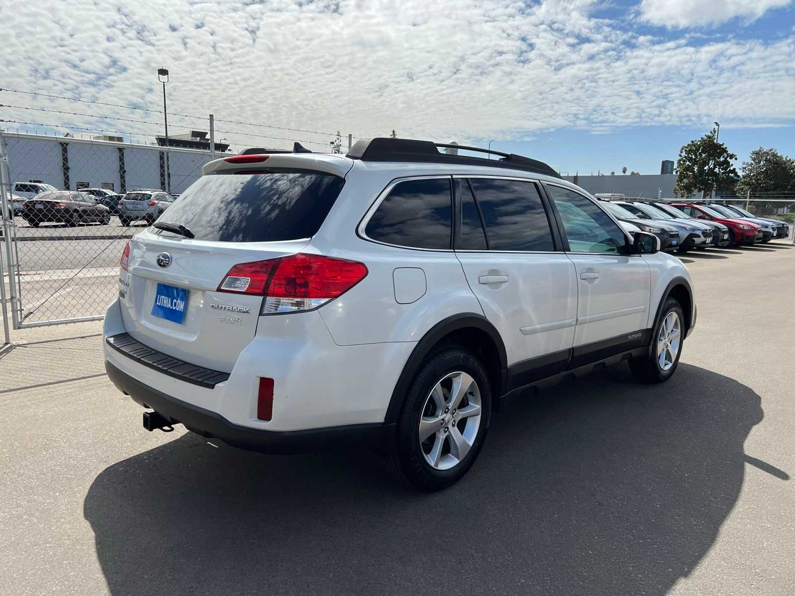 Thumbnail: 2014 Subaru Outback - 9