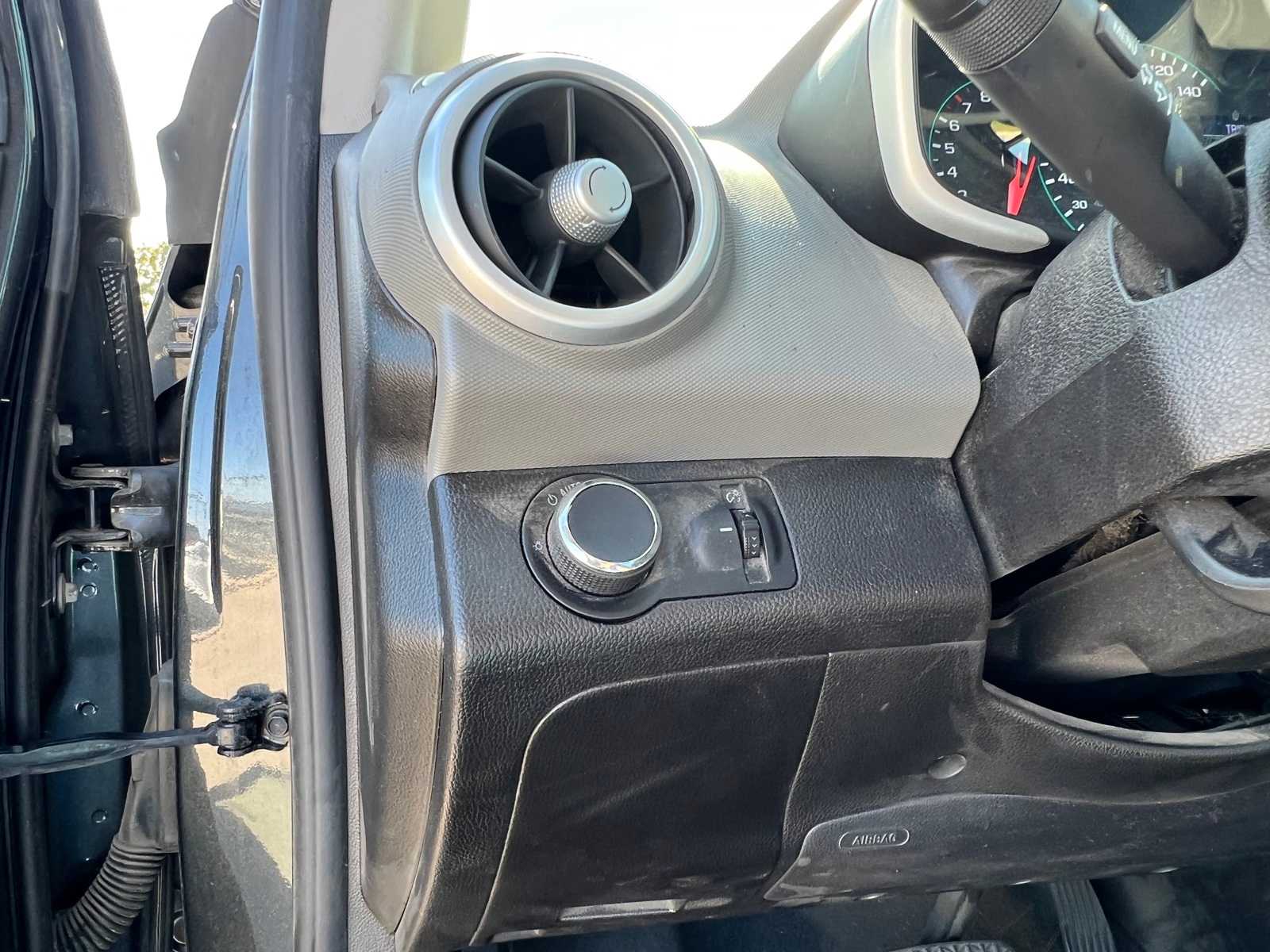 Thumbnail: 2020 Chevrolet Sonic - 29