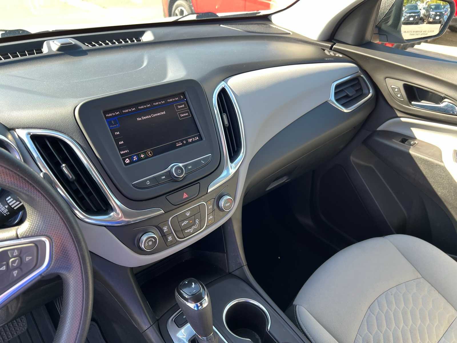 Thumbnail: 2020 Chevrolet Equinox - 32