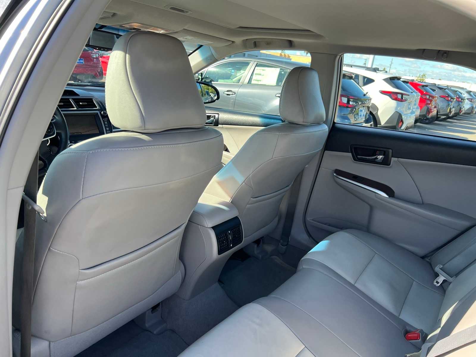 Thumbnail: 2012 Toyota Camry - 18