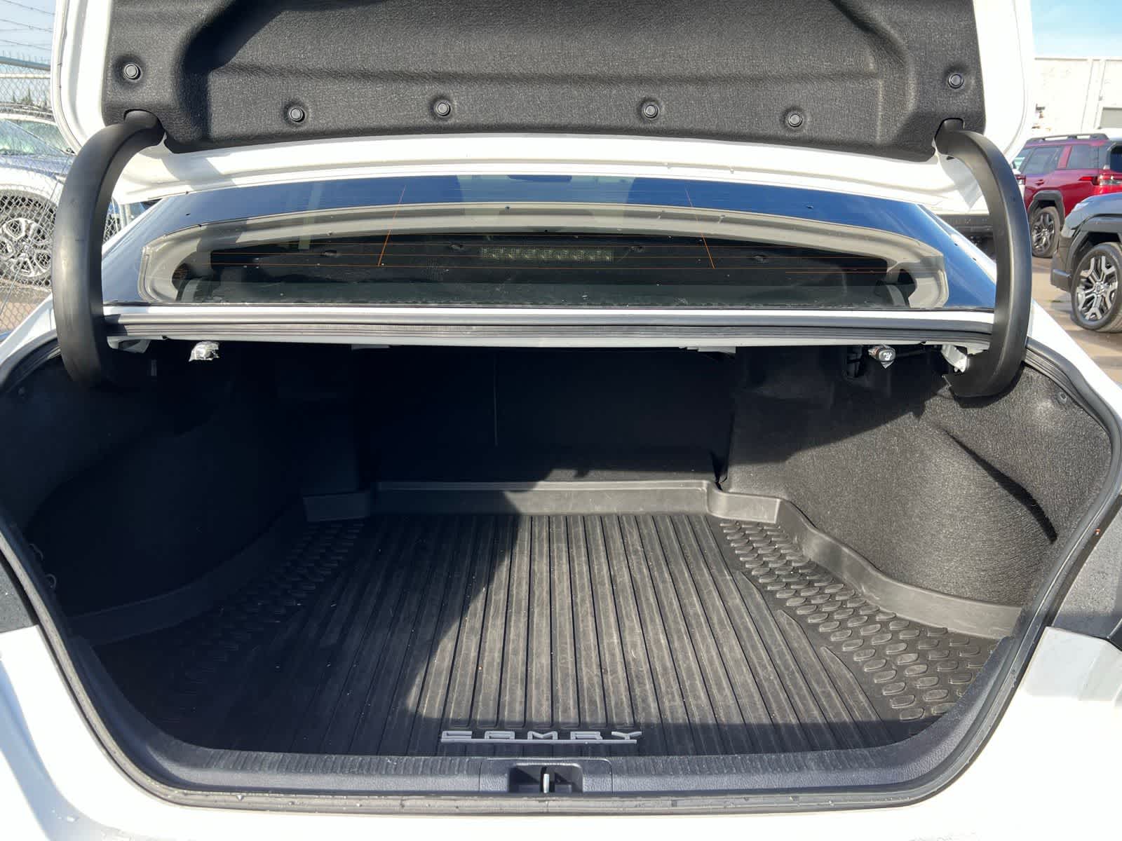 Thumbnail: 2022 Toyota Camry - 7