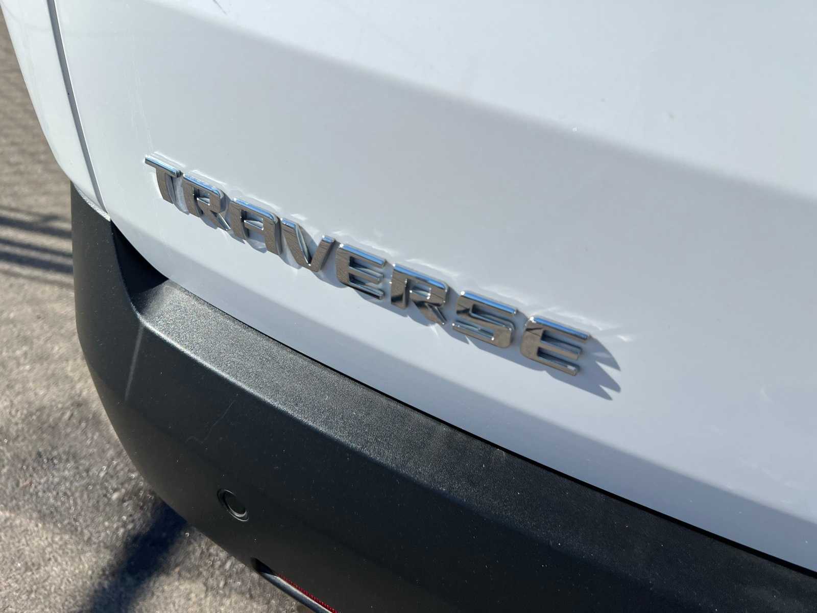 Thumbnail: 2021 Chevrolet Traverse - 5