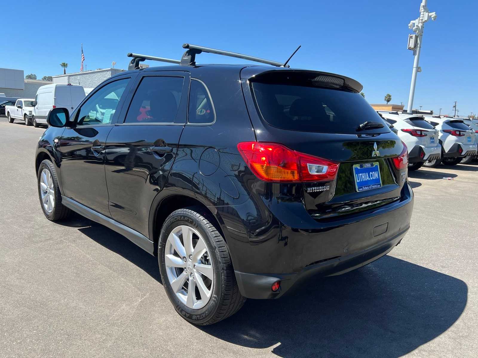 Thumbnail: 2015 Mitsubishi Outlander Sport - 3