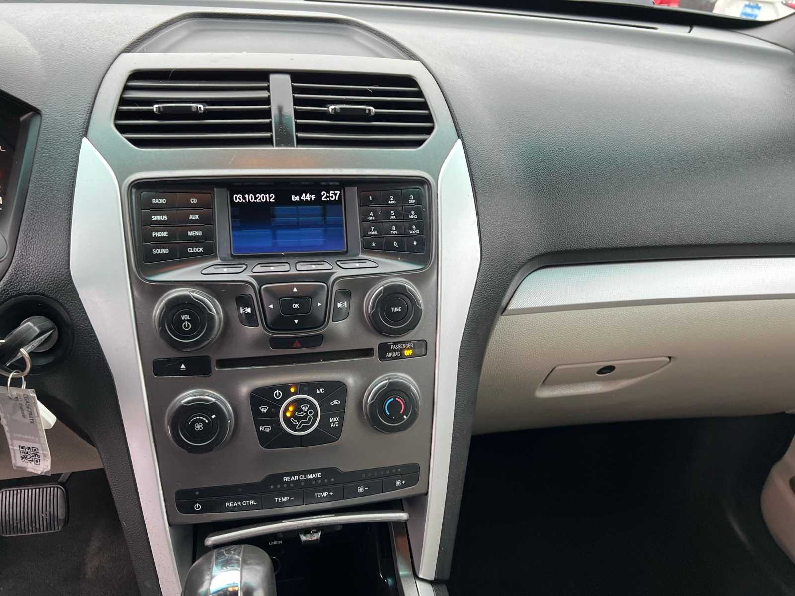 Thumbnail: 2012 Ford Explorer - 36