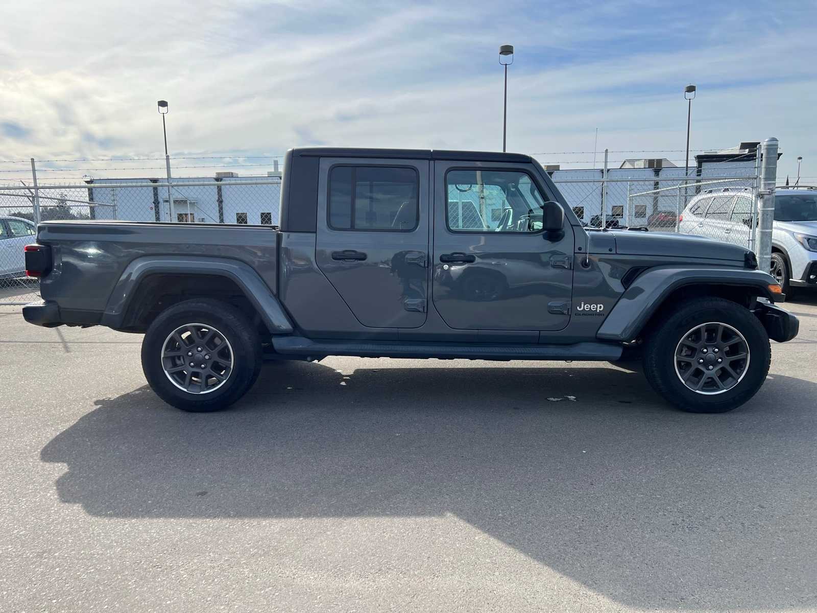 Thumbnail: 2021 Jeep Gladiator - 8