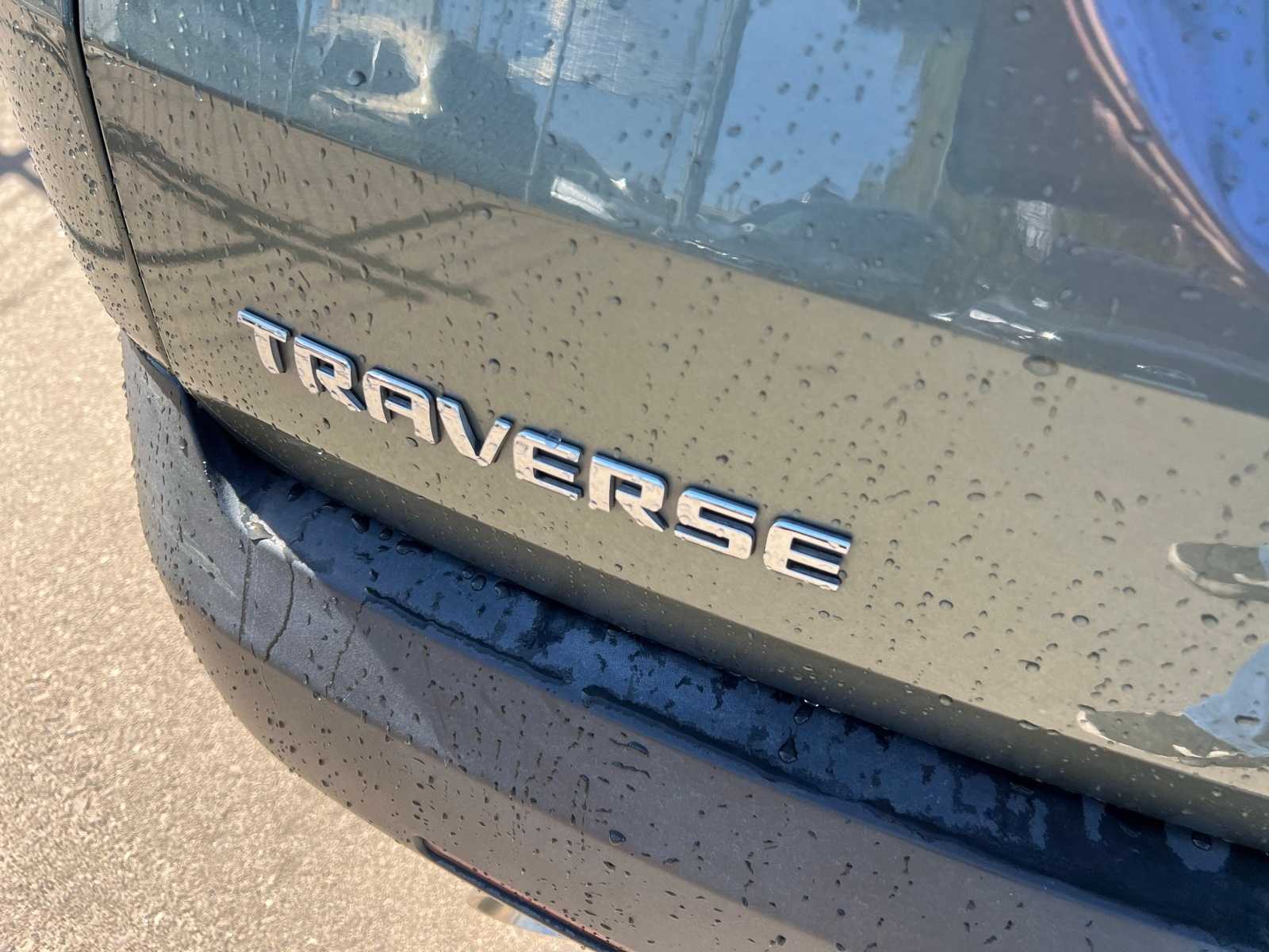 Thumbnail: 2023 Chevrolet Traverse - 5