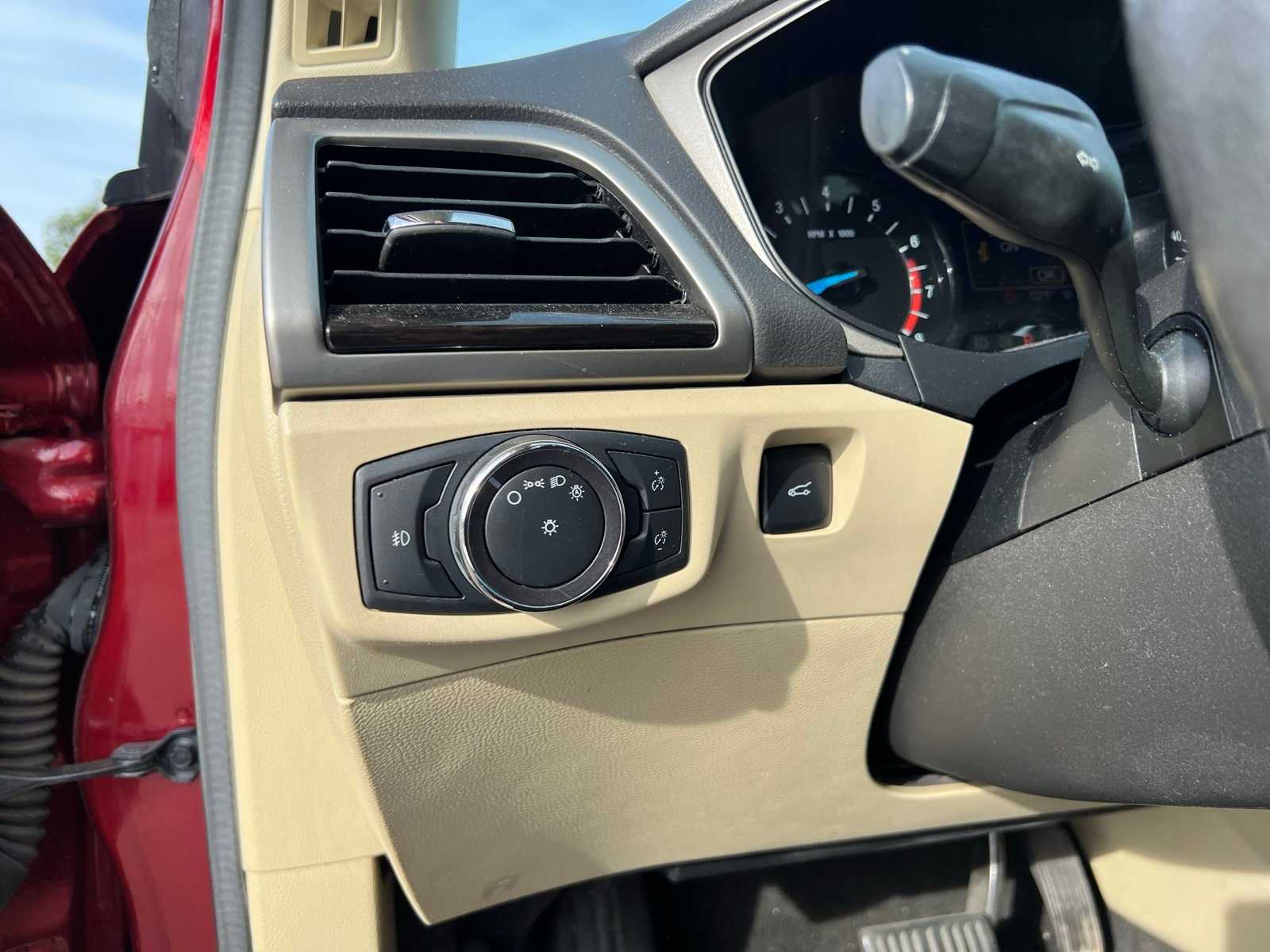 Thumbnail: 2015 Ford Fusion - 29